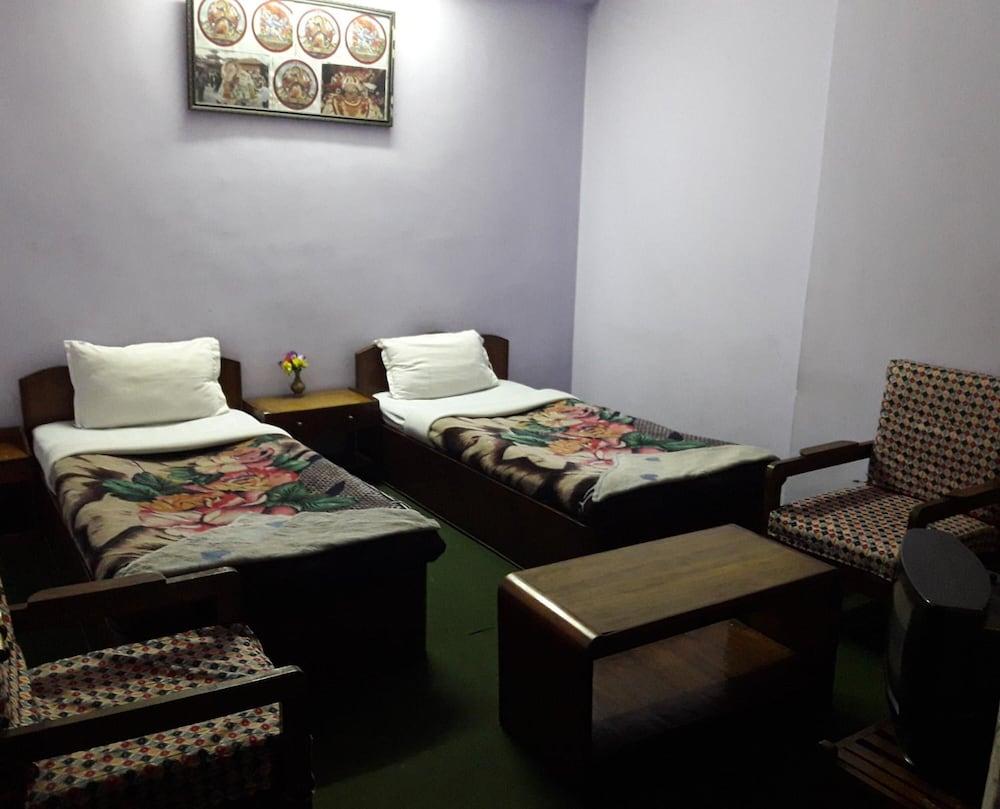 Hotel Metropolitan Kantipur Катманду Экстерьер фото