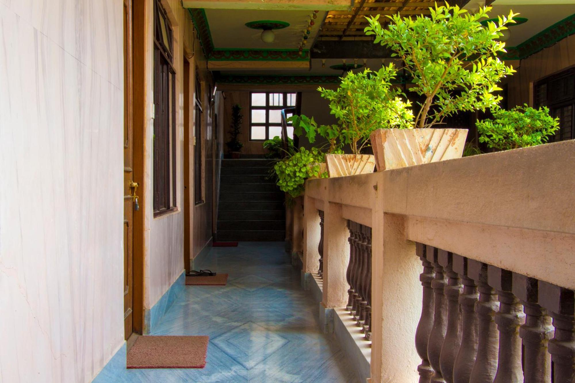 Hotel Metropolitan Kantipur Катманду Экстерьер фото