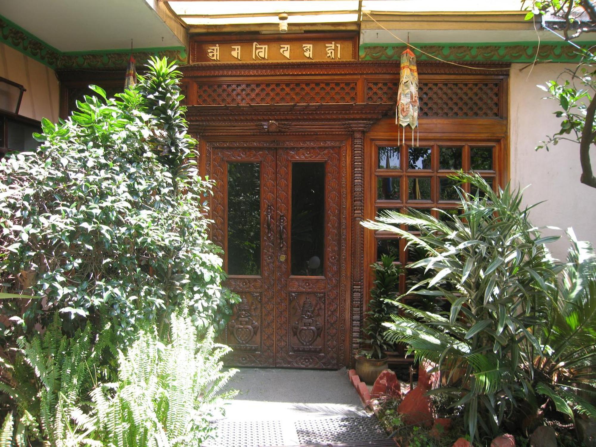 Hotel Metropolitan Kantipur Катманду Экстерьер фото