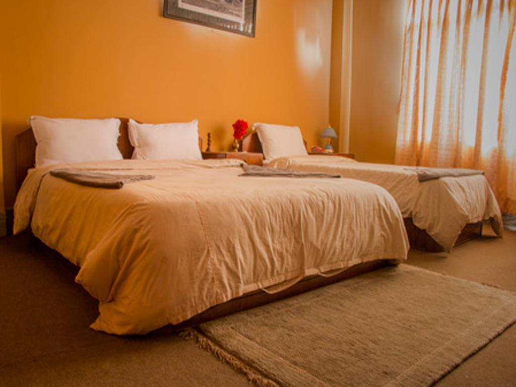 Hotel Metropolitan Kantipur Катманду Экстерьер фото
