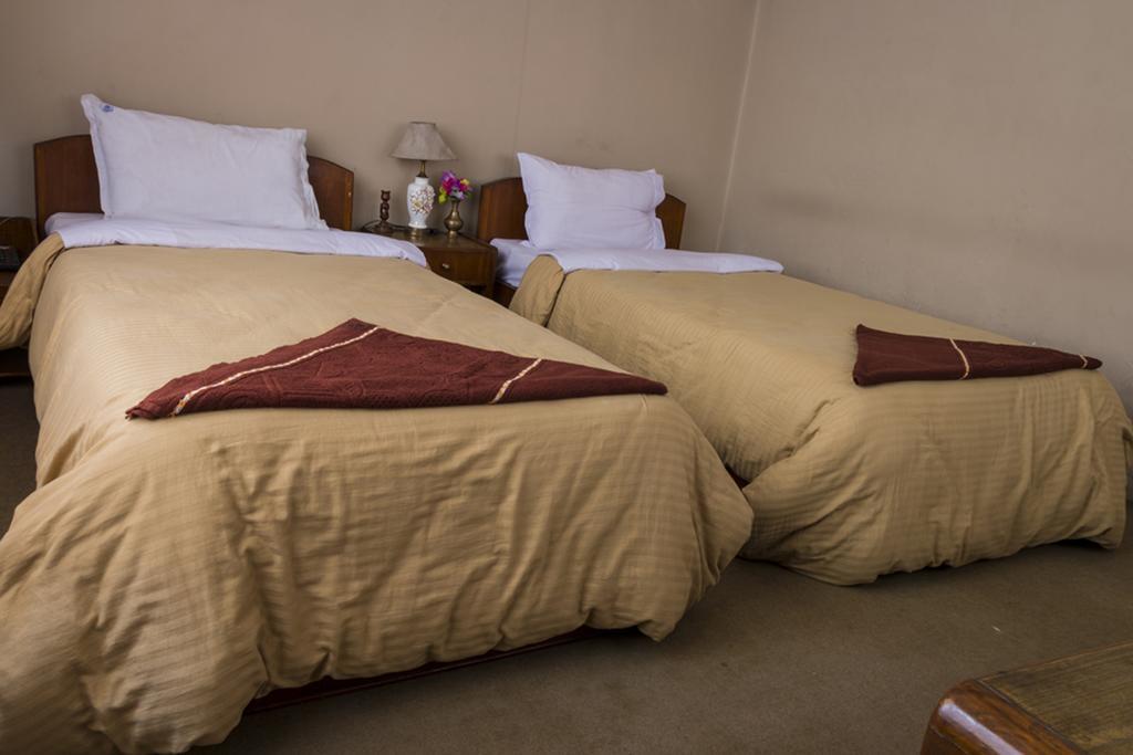 Hotel Metropolitan Kantipur Катманду Экстерьер фото