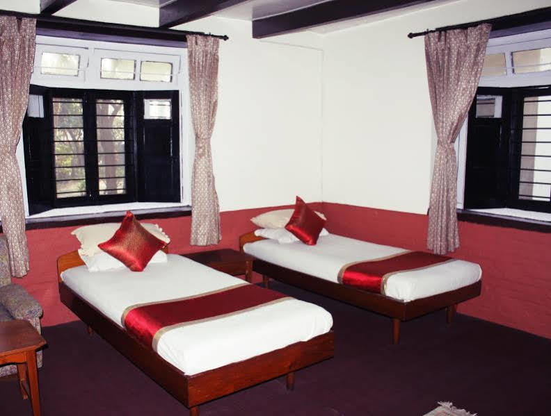 Hotel Metropolitan Kantipur Катманду Экстерьер фото