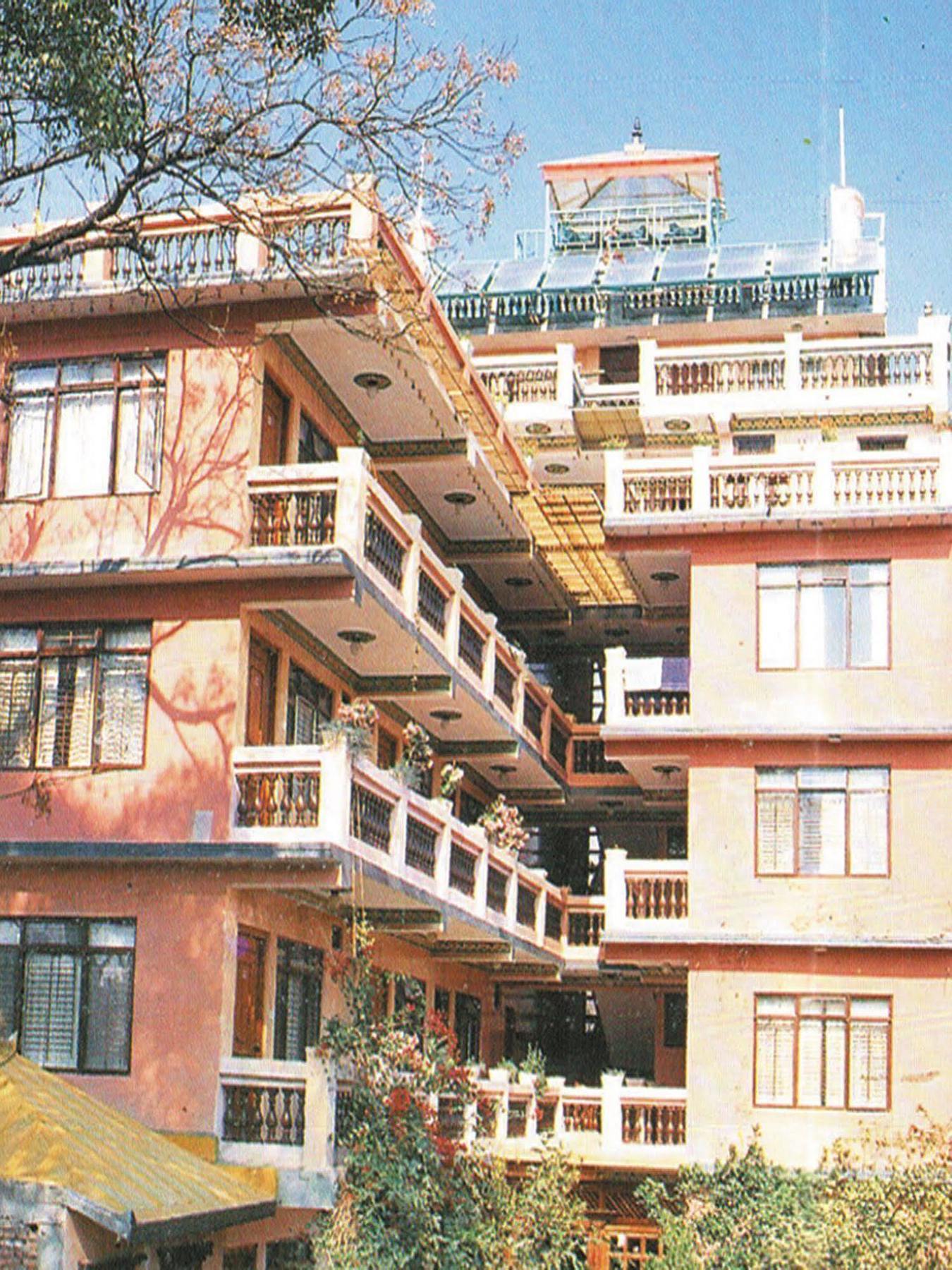 Hotel Metropolitan Kantipur Катманду Экстерьер фото