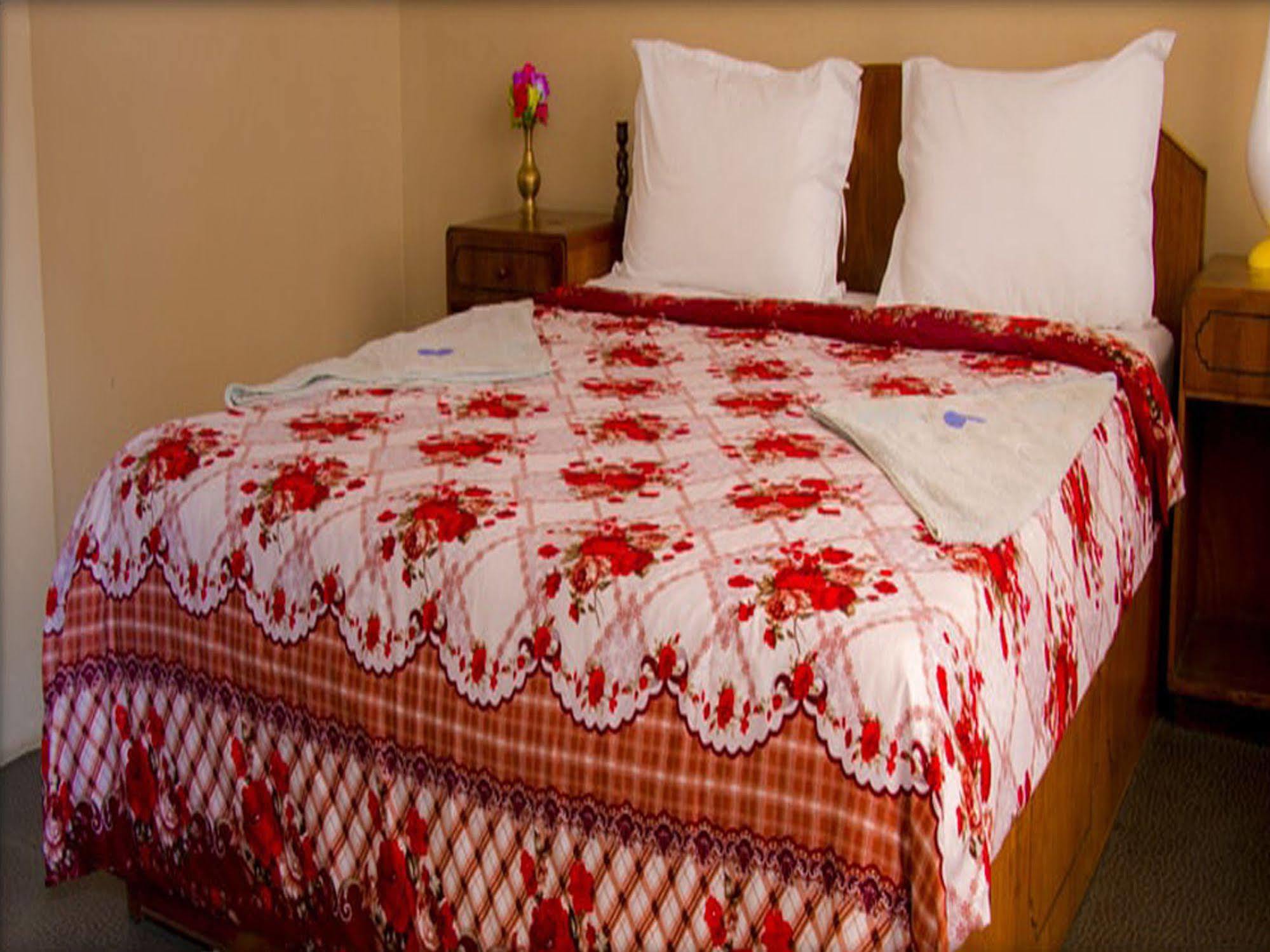 Hotel Metropolitan Kantipur Катманду Экстерьер фото